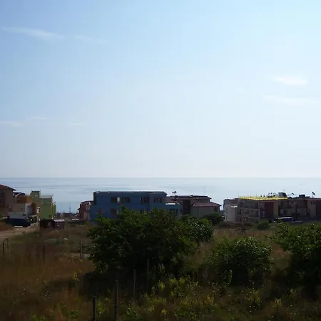 Apartamento In Sunny Hills 2