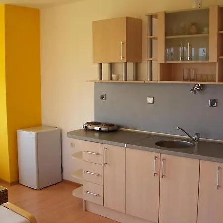 In Sunny Hills 2 Apartamento